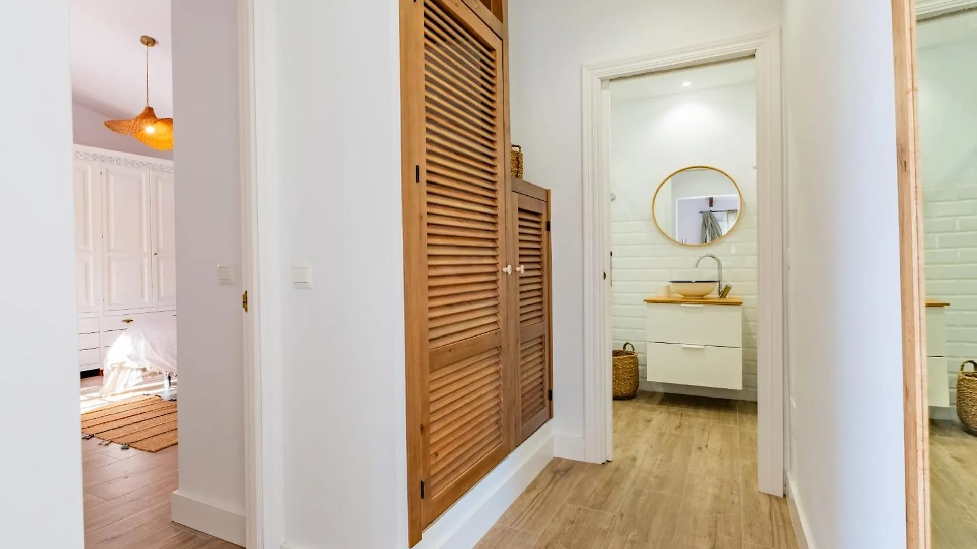 Villa Cayetana - Spacious 4-Bedroom Villa With Private Pool Terrace & Bbq Malaga 0*,  Spain
