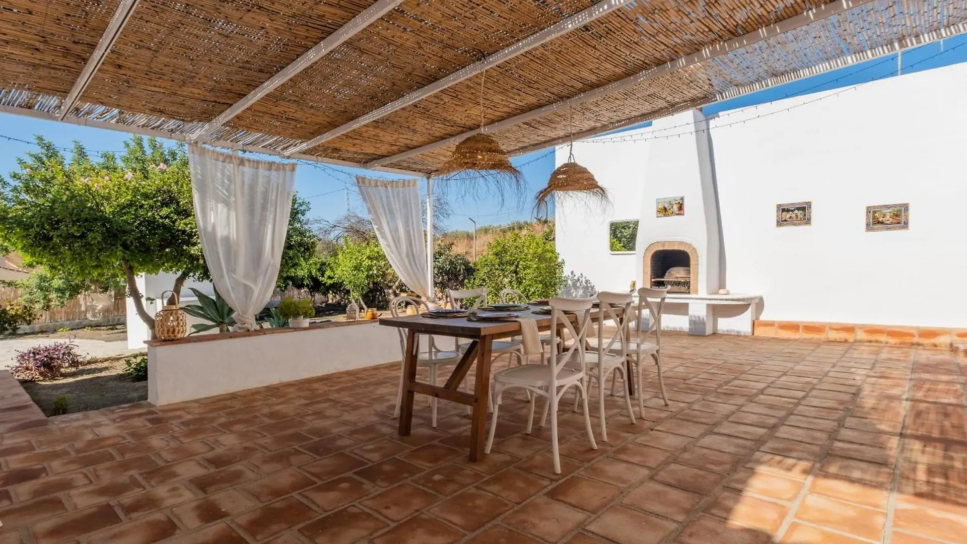Villa Cayetana - Spacious 4-Bedroom Villa With Private Pool Terrace & Bbq Malaga Spain