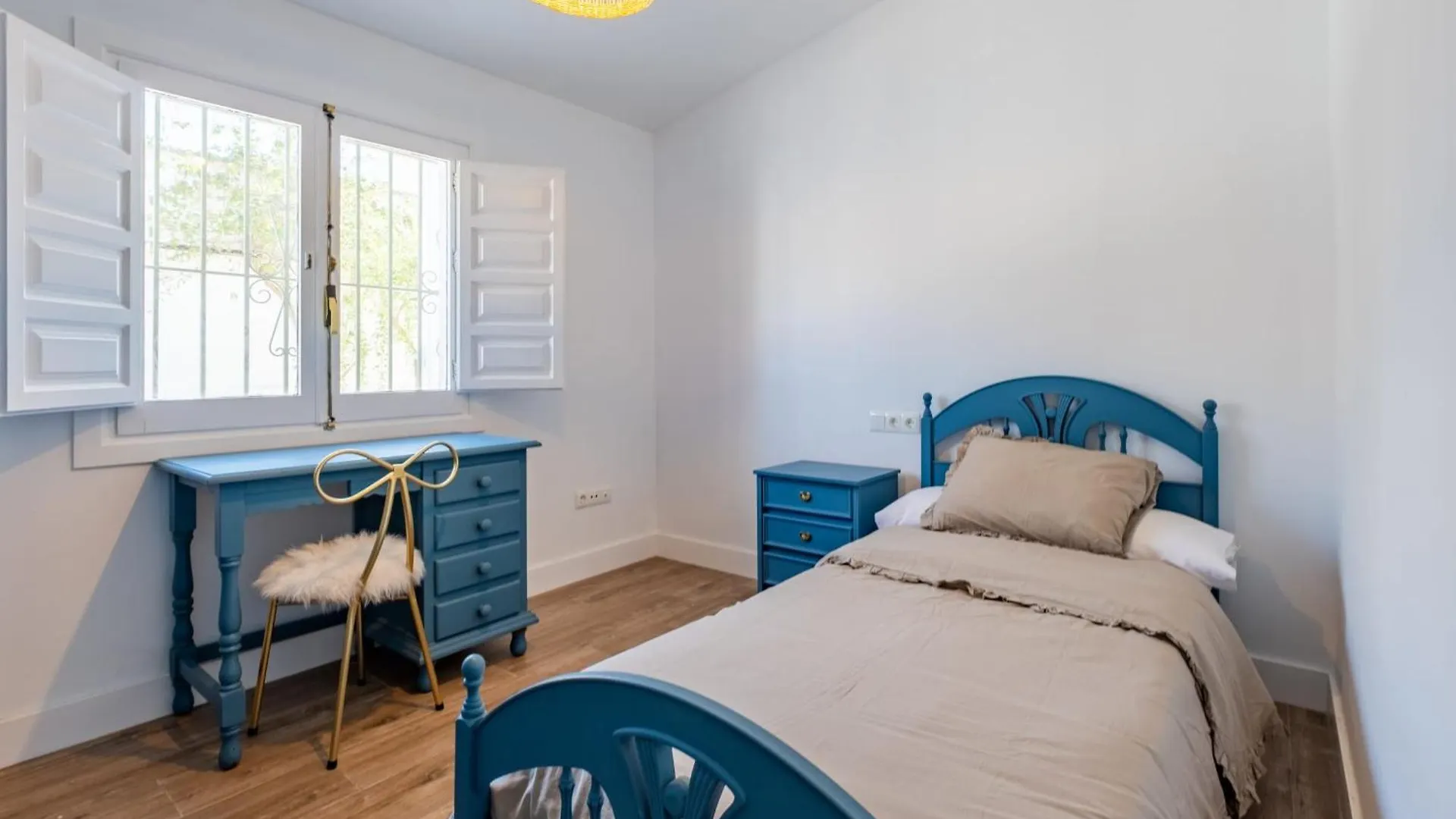 Villa Cayetana - Spacious 4-Bedroom Villa With Private Pool Terrace & Bbq Malaga
