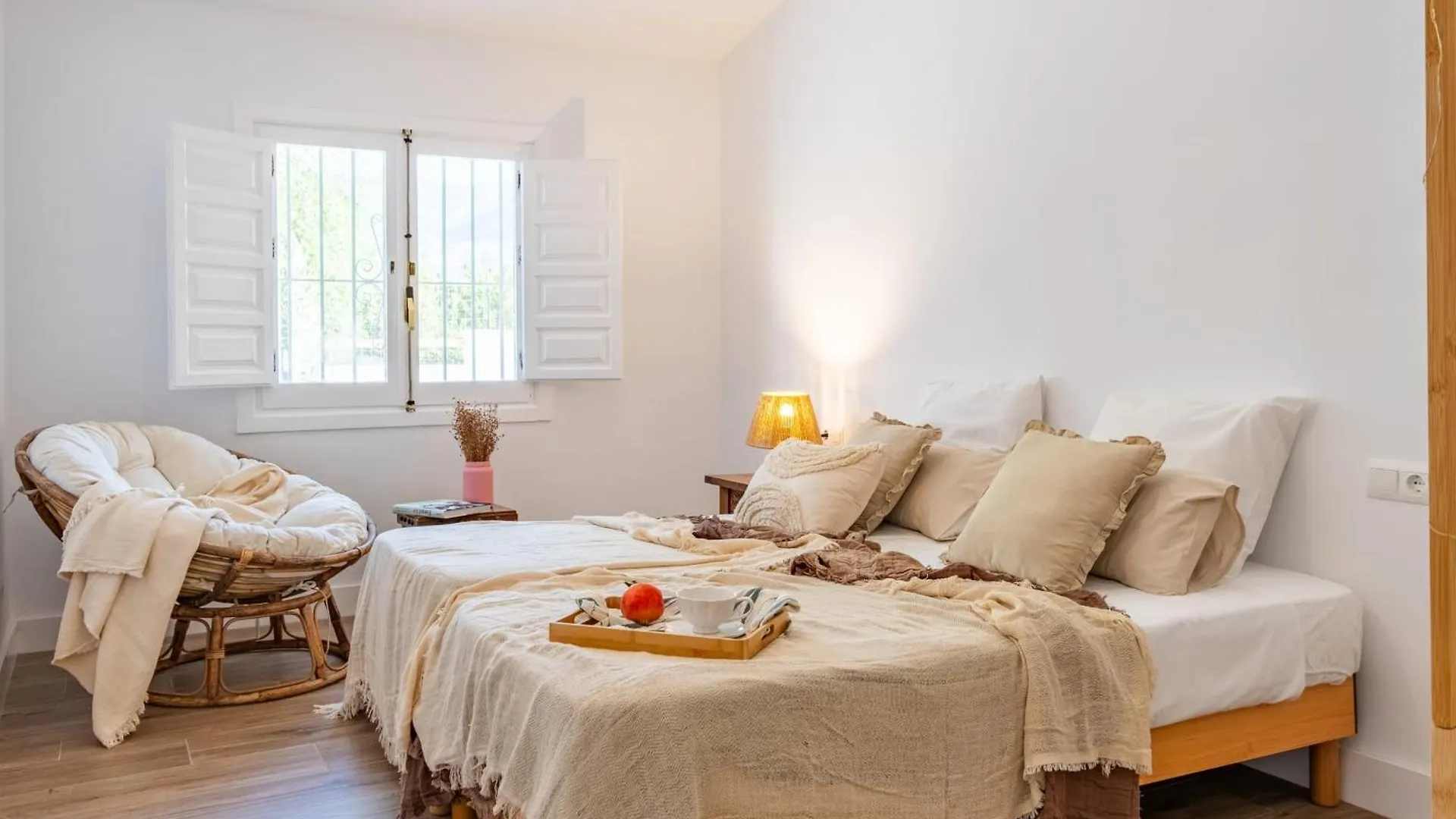 Villa Cayetana - Spacious 4-Bedroom Villa With Private Pool Terrace & Bbq Malaga