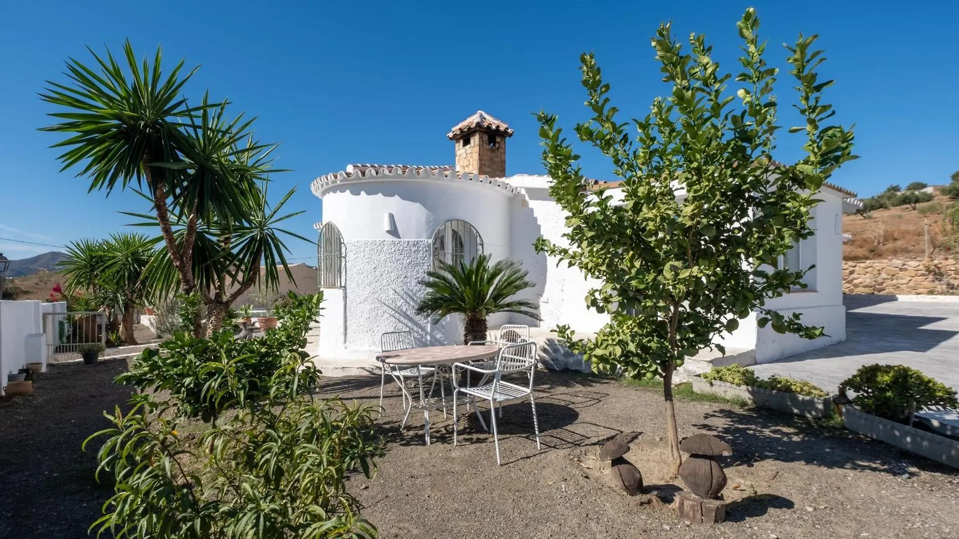 Villa Cayetana - Spacious 4-Bedroom Villa With Private Pool Terrace & Bbq Malaga Spain