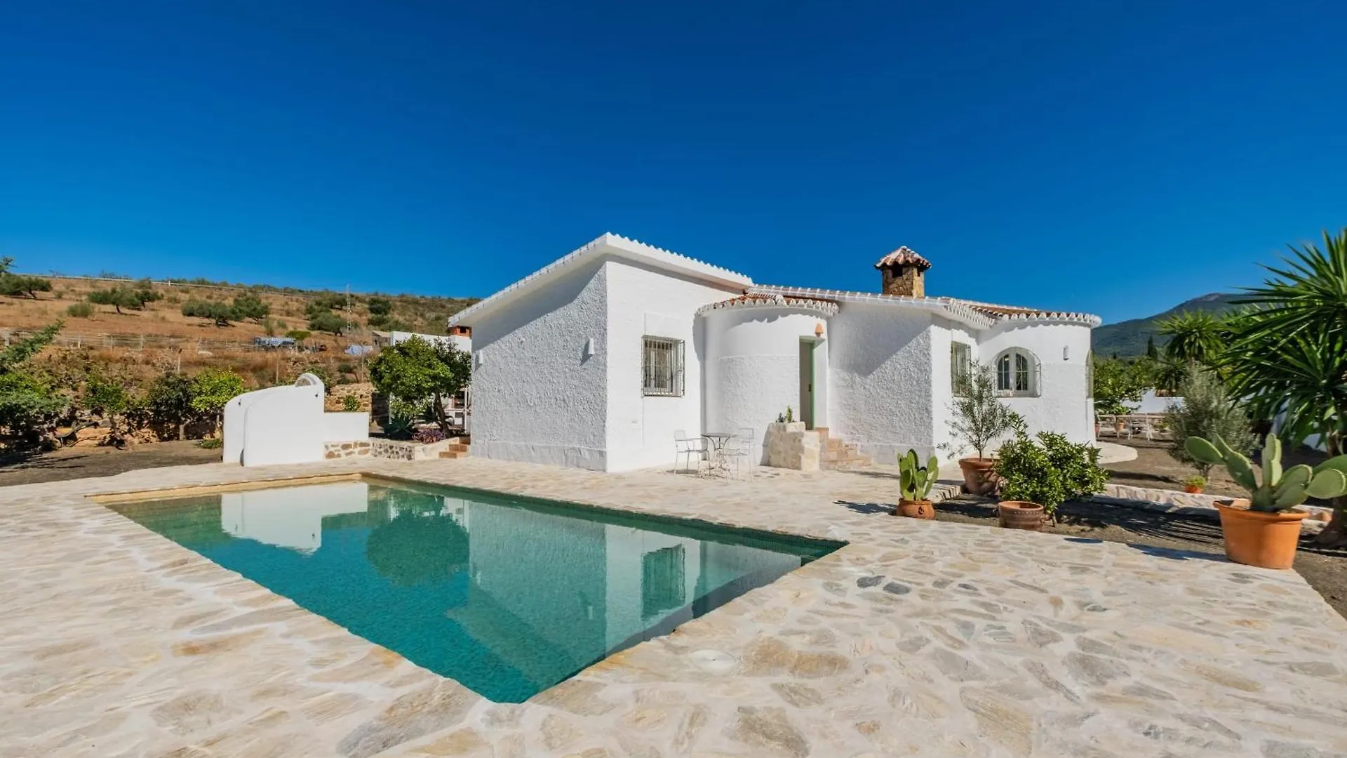 Villa Cayetana - Spacious 4-Bedroom Villa With Private Pool Terrace & Bbq Malaga